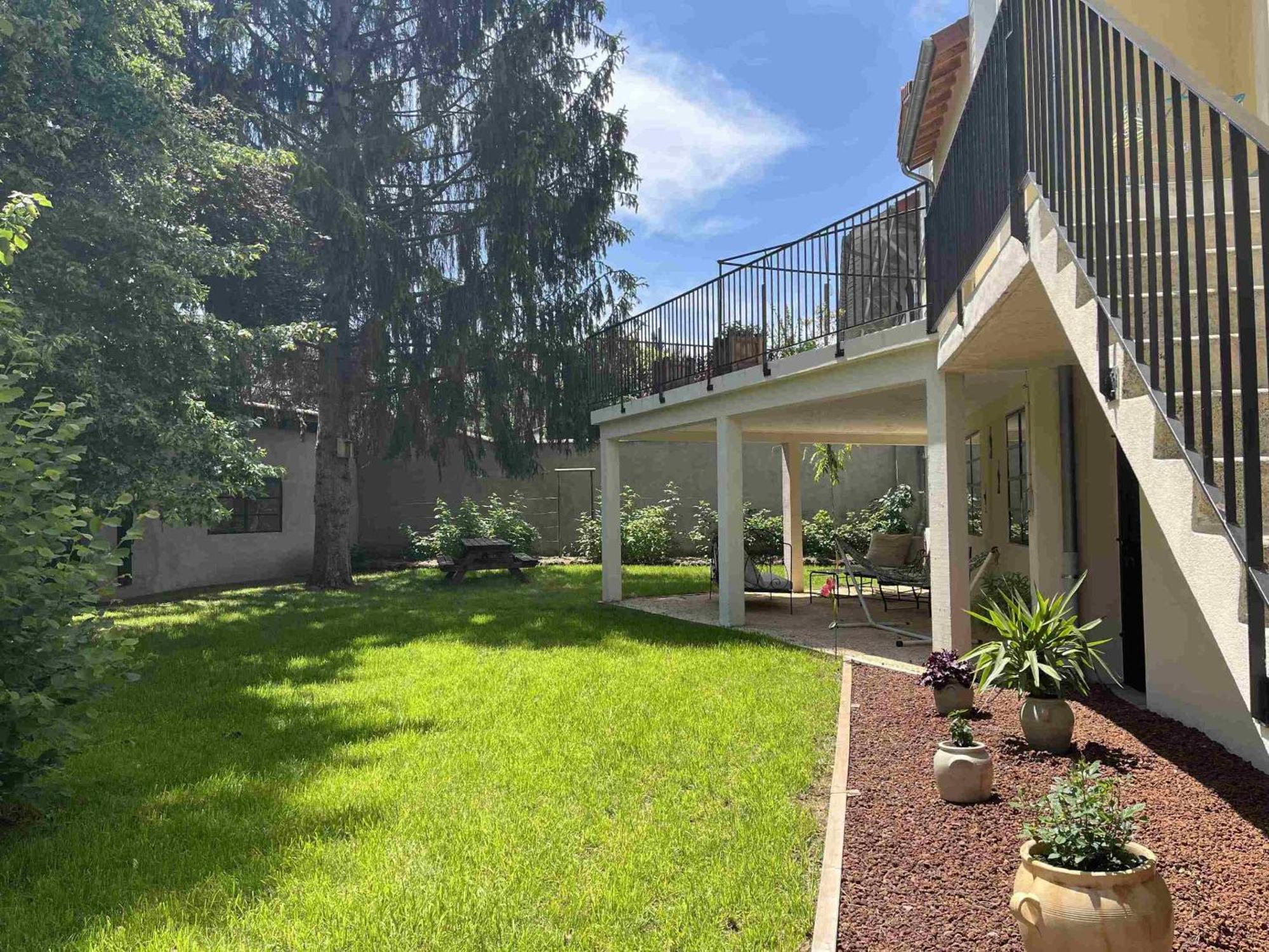 Le Jardin Du Dolaizon Bed & Breakfast Le Puy-en-Velay Bagian luar foto